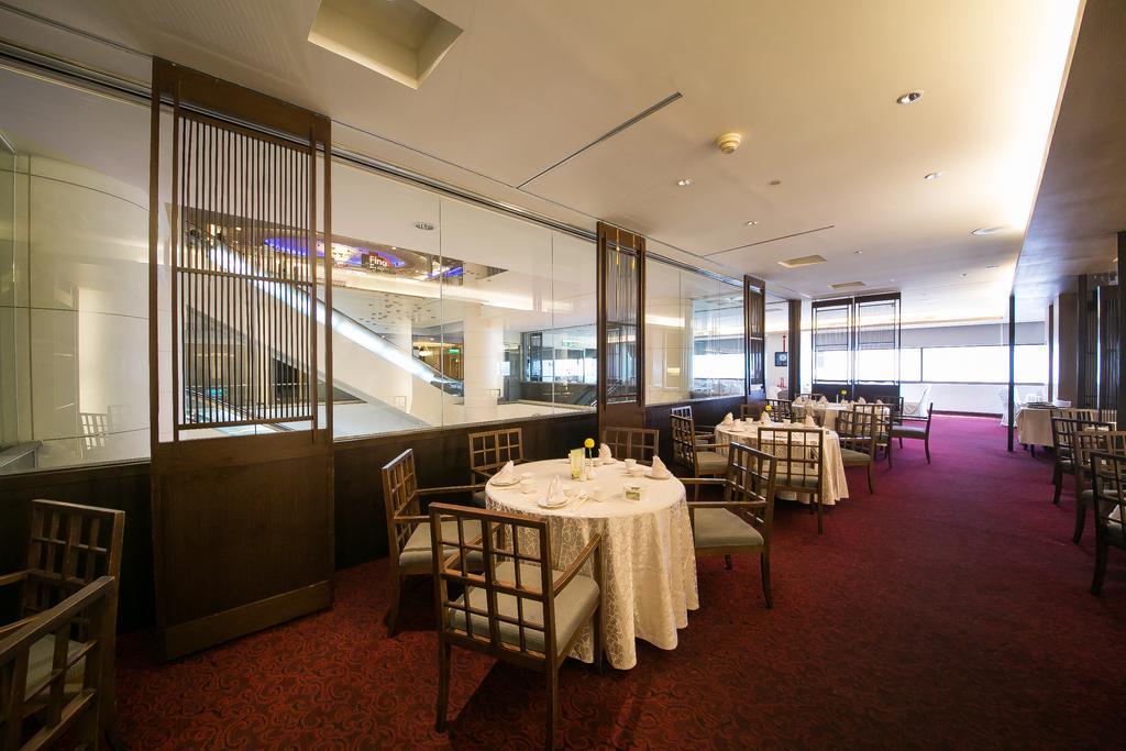 Evergreen Plaza Hotel - Tainan Exterior foto The interior of the restaurant