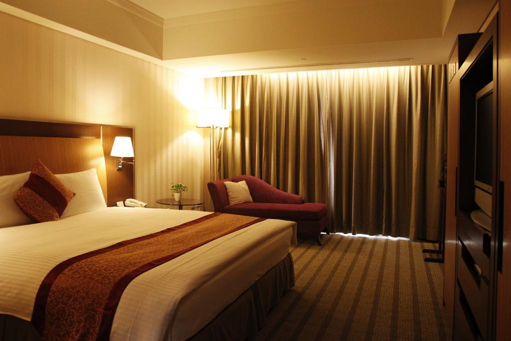 Evergreen Plaza Hotel - Tainan Quarto foto