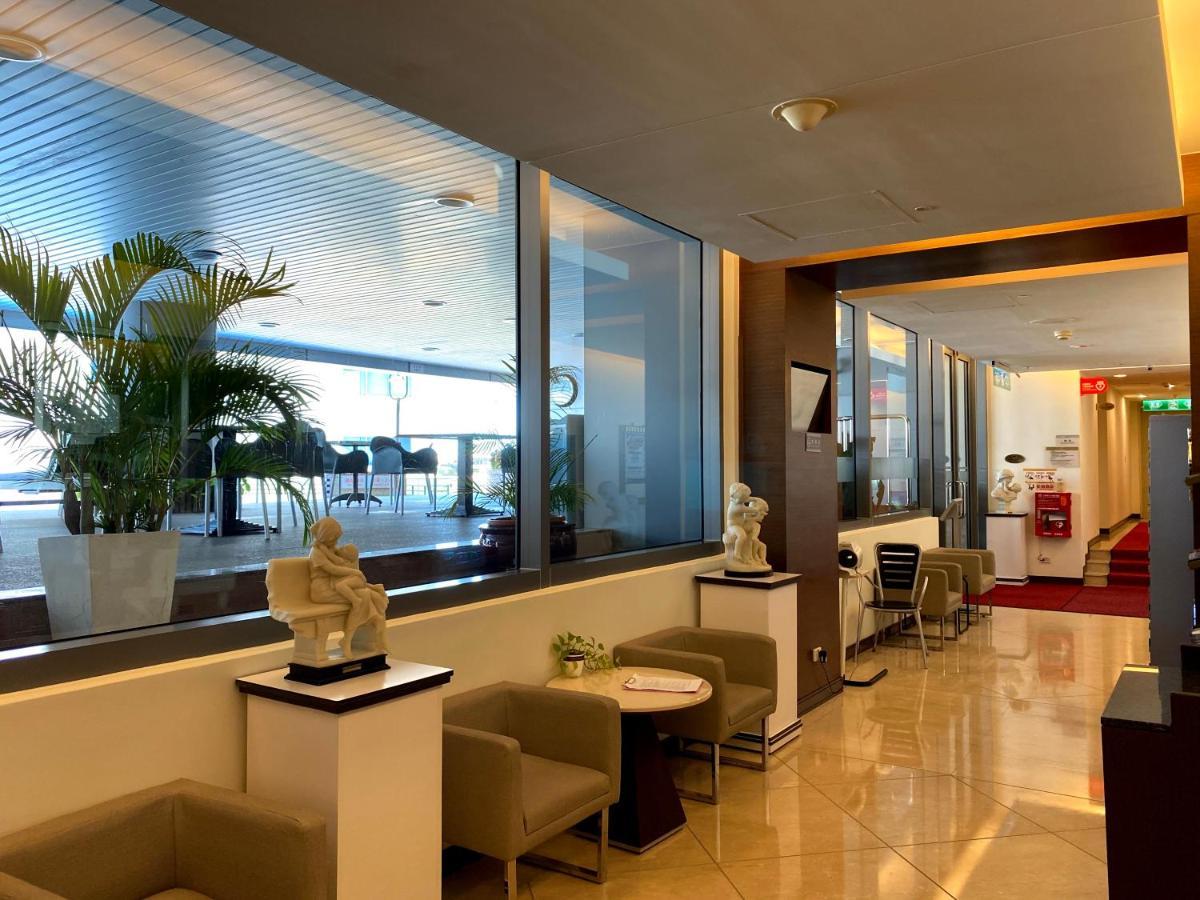 Evergreen Plaza Hotel - Tainan Exterior foto The lounge at the airport